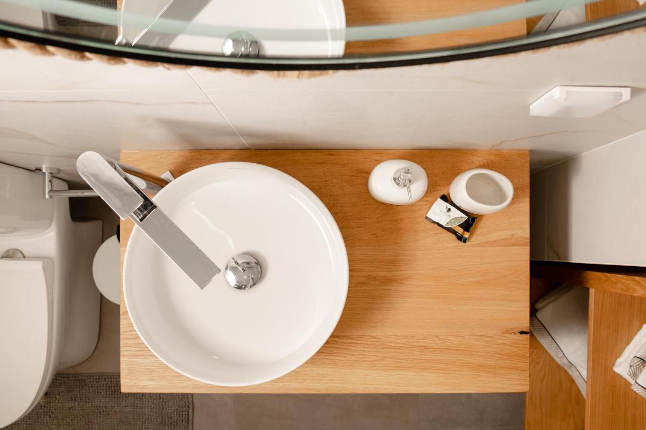 New Luxury Studio In The Heart Of Thiseio. Athens Luaran gambar